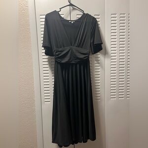 Baltic born v neck short sleeve Janette Midi Dress
